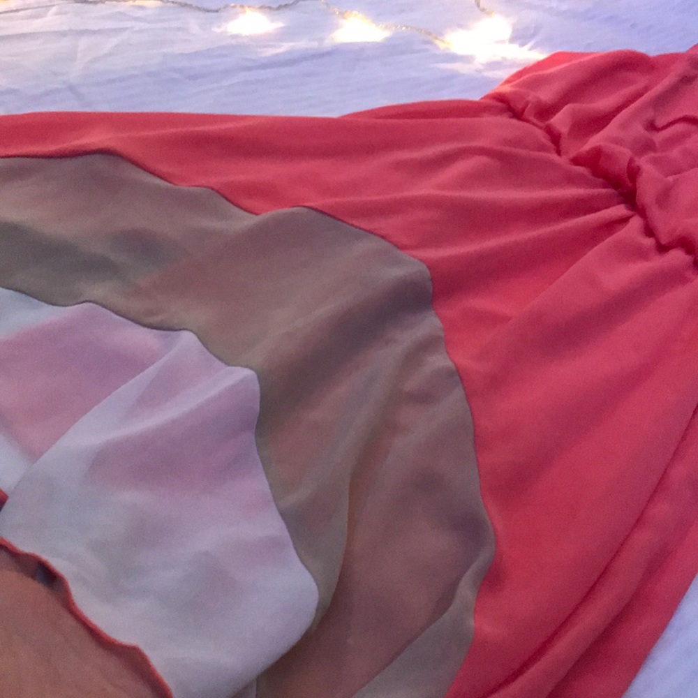Dress - Picture 3 of 4